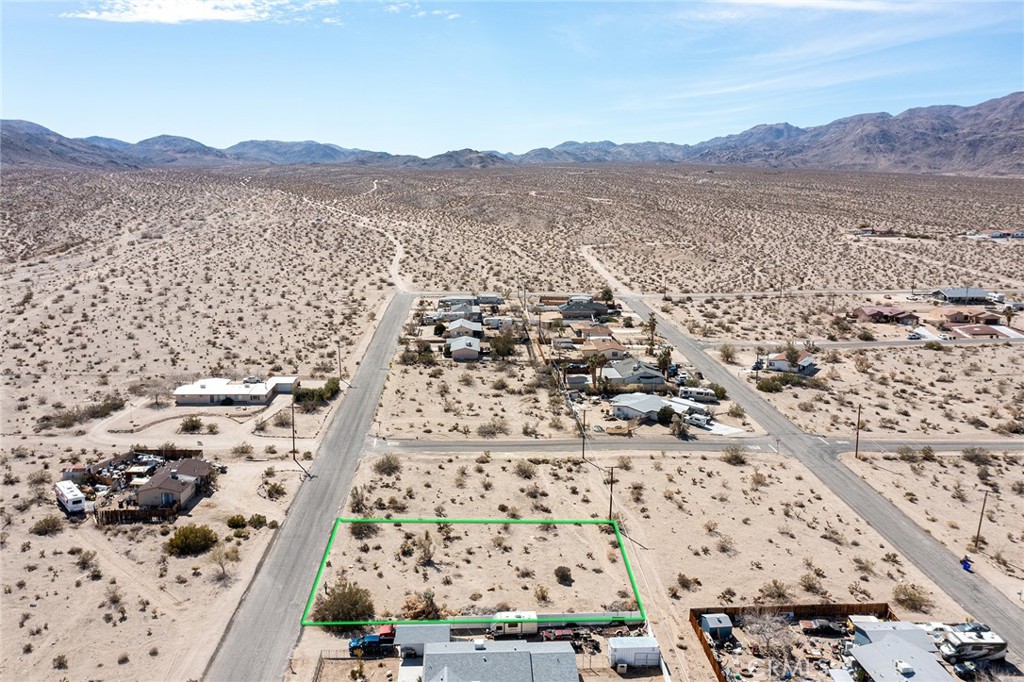 7600 Bedouin Avenue Property Photo 8