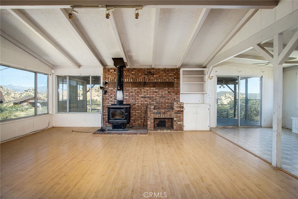 5550 Carlsbad Avenue Property Photo 14