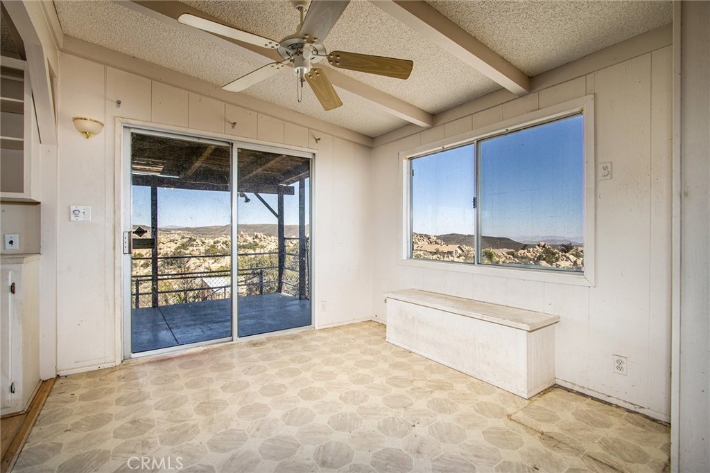 5550 Carlsbad Avenue Property Photo 17