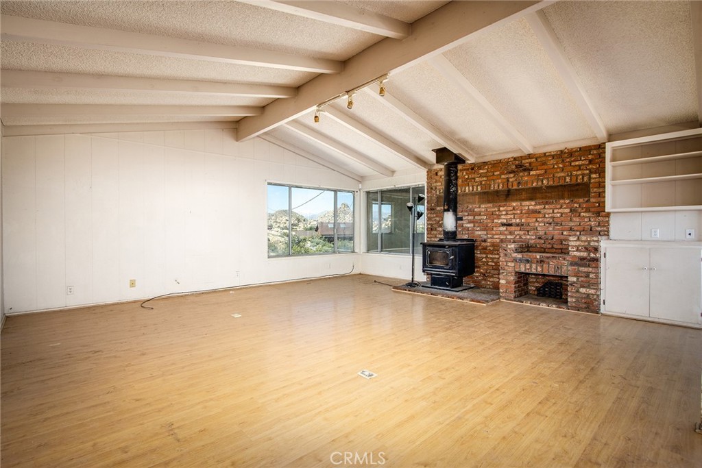 5550 Carlsbad Avenue Property Photo 18