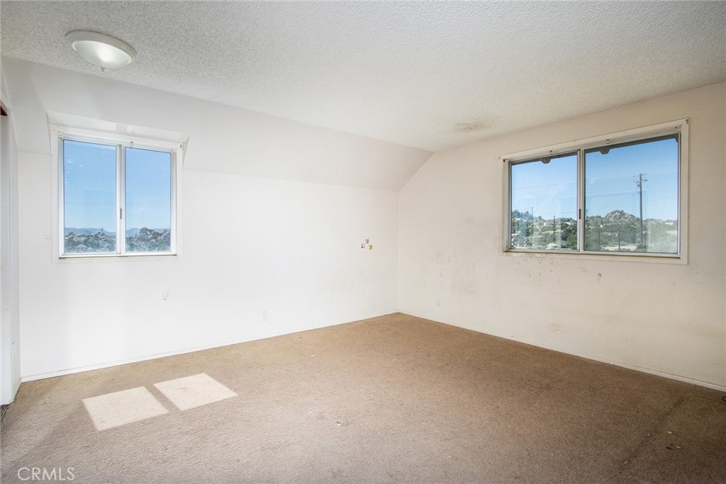 5550 Carlsbad Avenue Property Photo 30