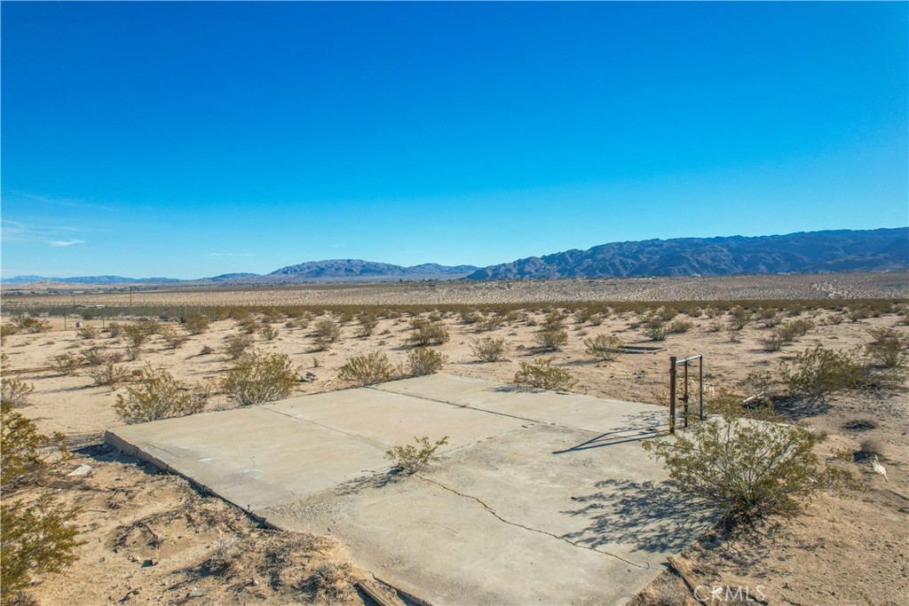 71015 Two Mile Road Property Photo 1