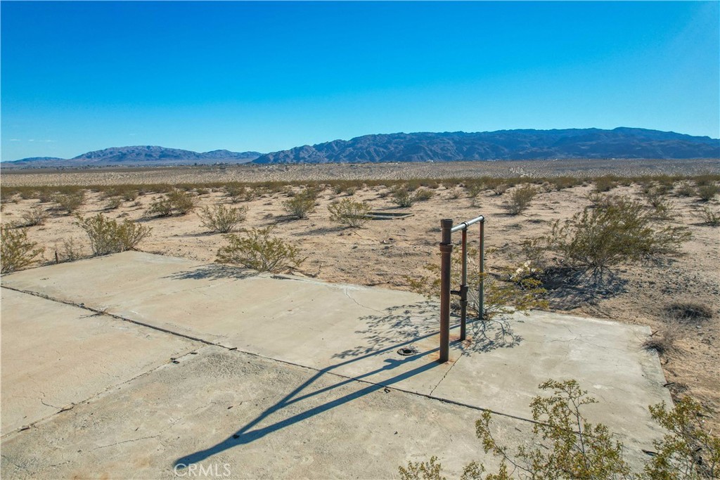71015 Two Mile Road Property Photo 9