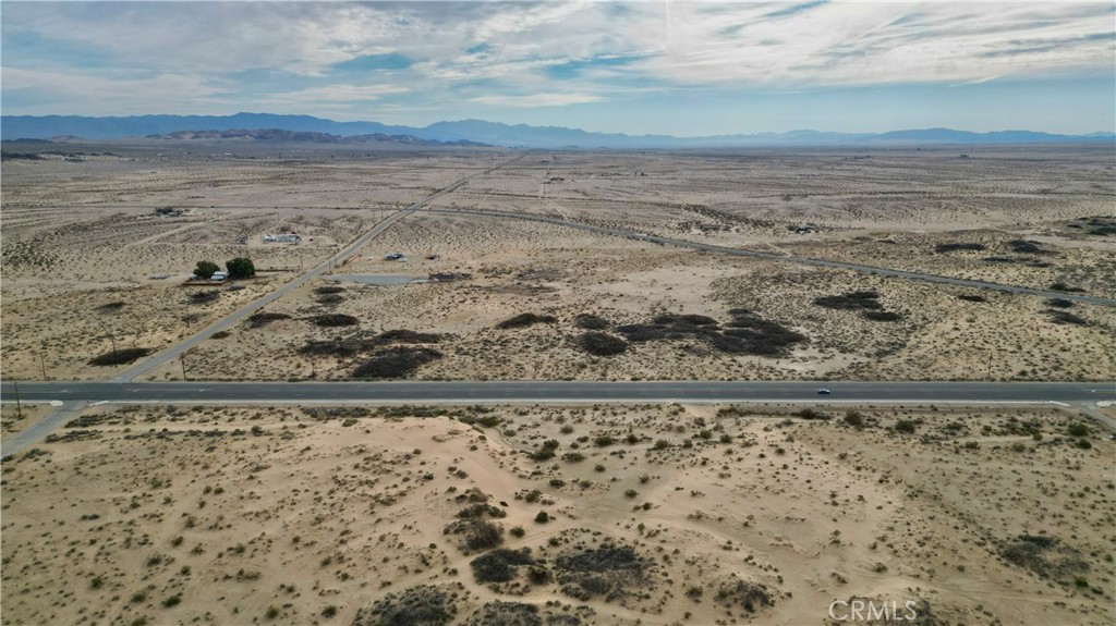 204 Adobe Road Property Photo 4