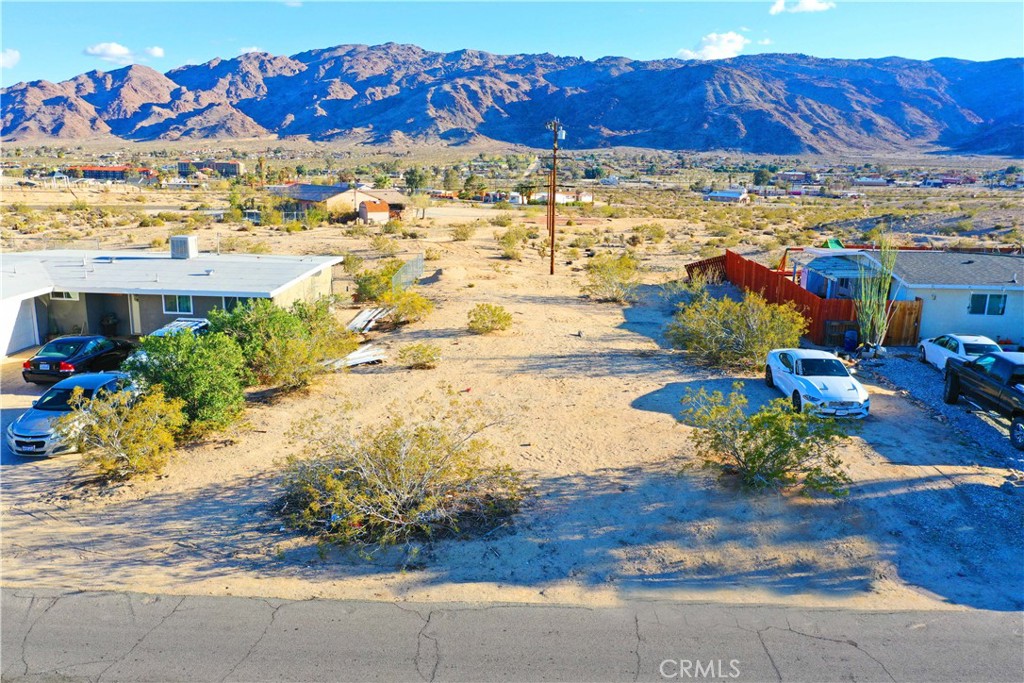 72347 El Paseo Drive Property Photo 4
