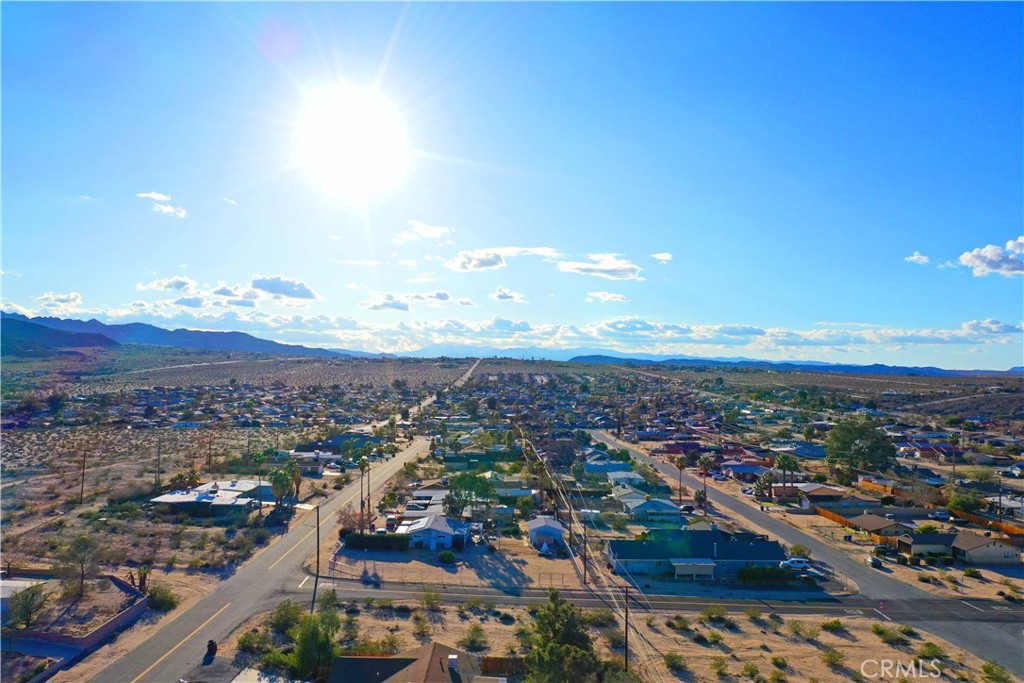 72347 El Paseo Drive Property Photo 12