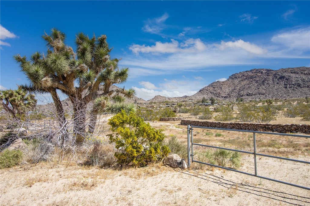 62600 Quail Springs Road Property Photo 10
