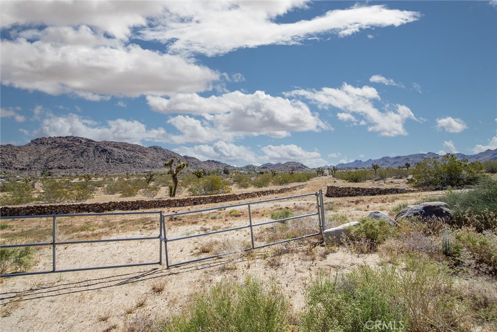62600 Quail Springs Road Property Photo 17