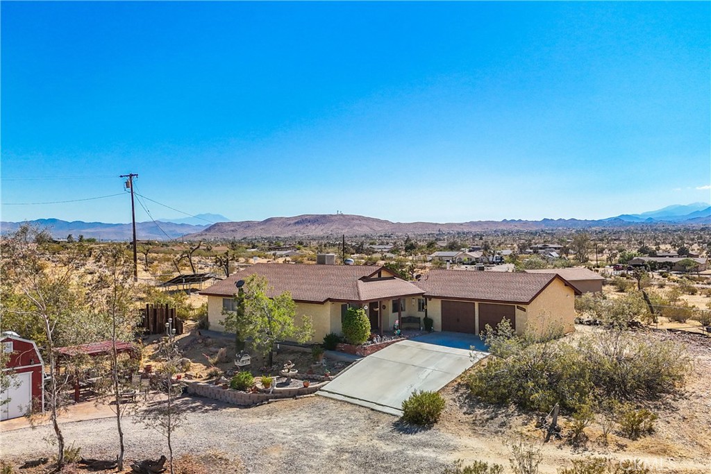 59663 Sunway Drive Property Photo 1