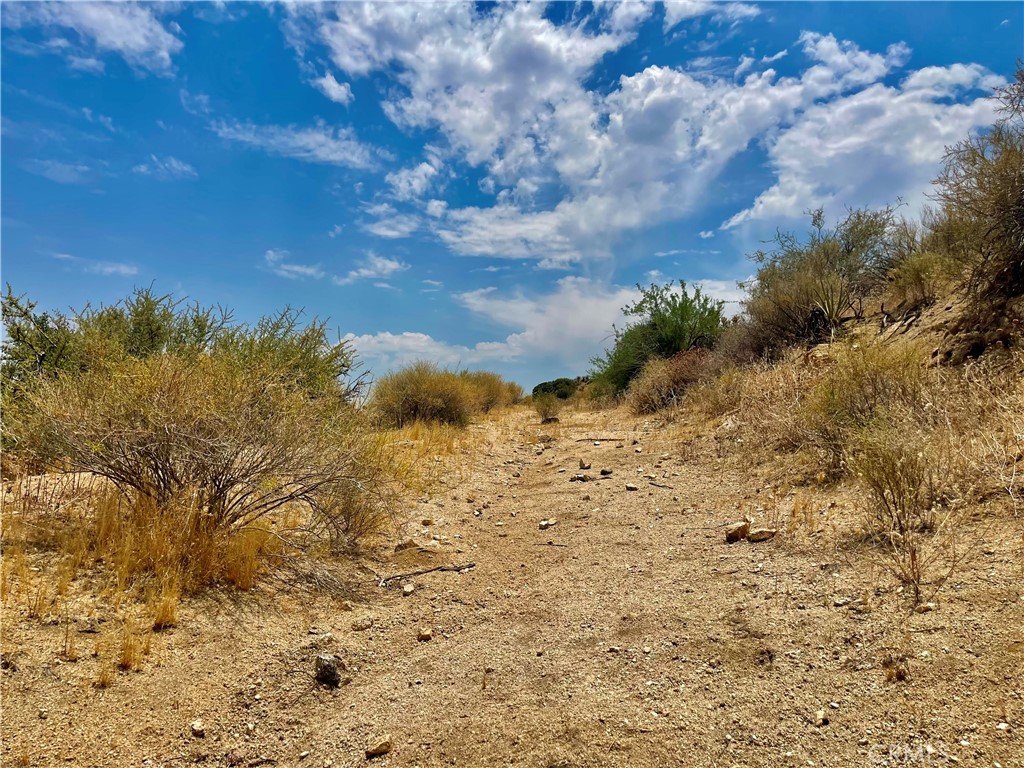 0 Pinon Ave Property Photo 18
