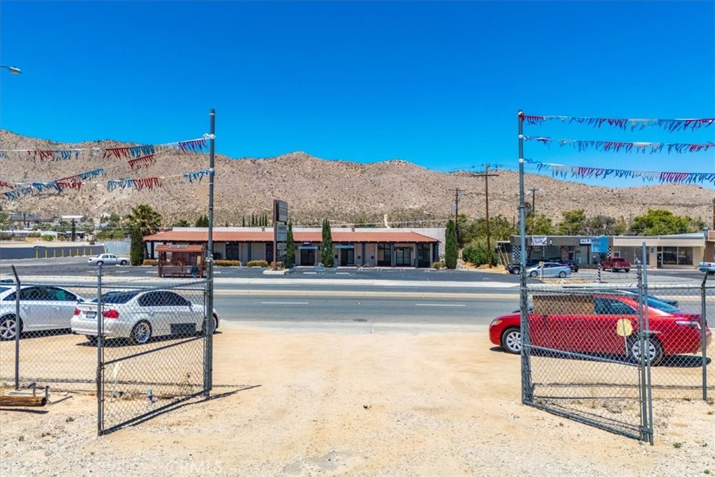 56341 29 Palms Property Photo 12