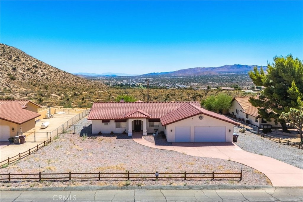 7495 Canyon Drive Property Photo 1