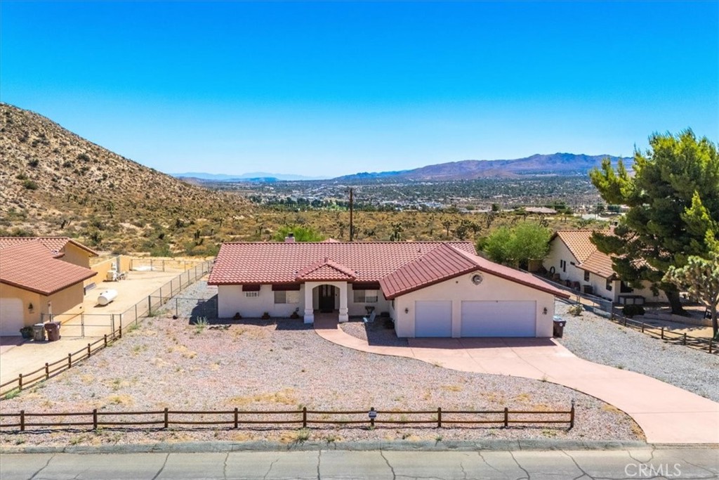 7495 Canyon Drive Property Photo 1