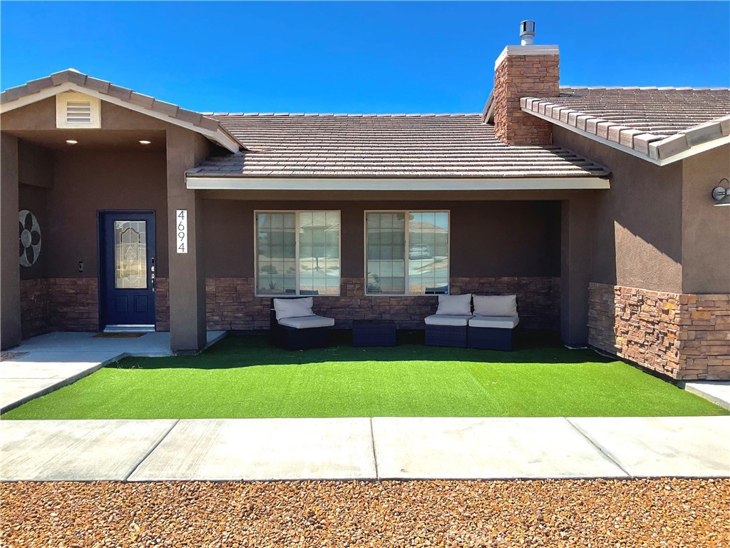 4694 Saddlehorn Road Property Photo 2