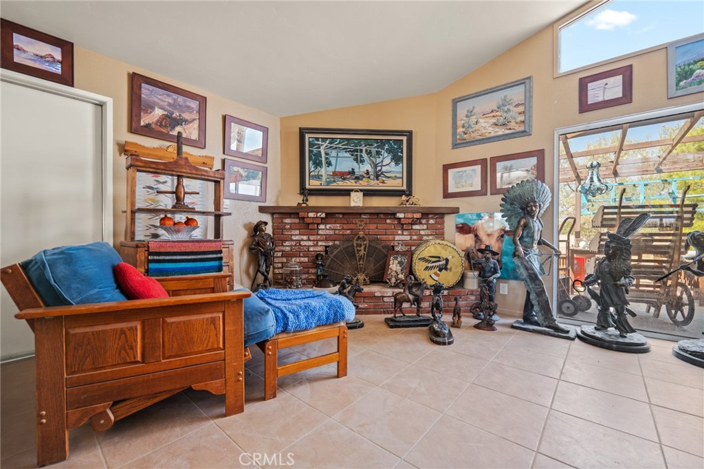 56810 Chipmunk Trail Property Photo 7