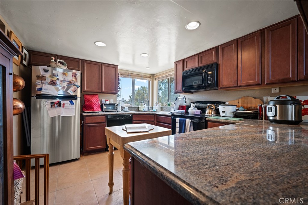 56810 Chipmunk Trail Property Photo 11