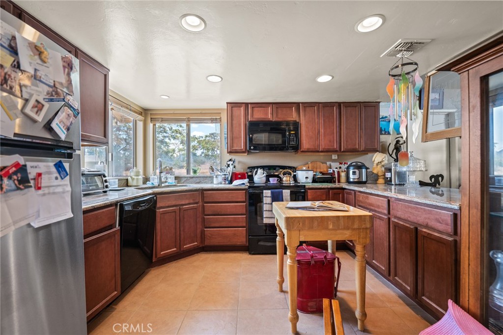 56810 Chipmunk Trail Property Photo 12