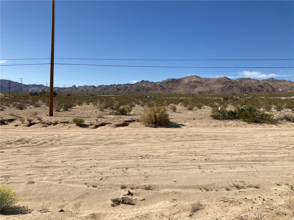 1 Sunnyslope Drive Property Photo 2