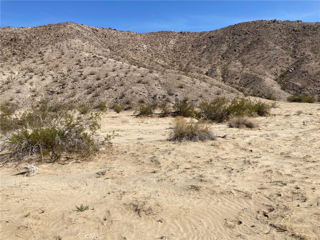 1 Sunnyslope Drive Property Photo 4