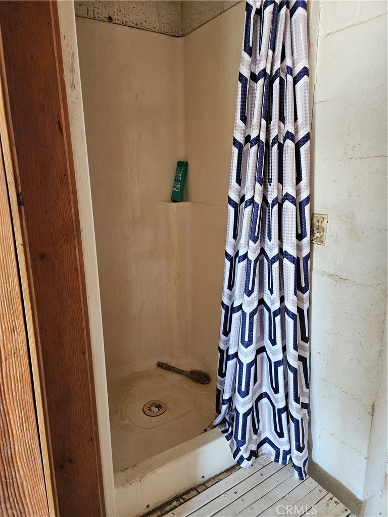 5451 Kuhns Rd Property Photo 8