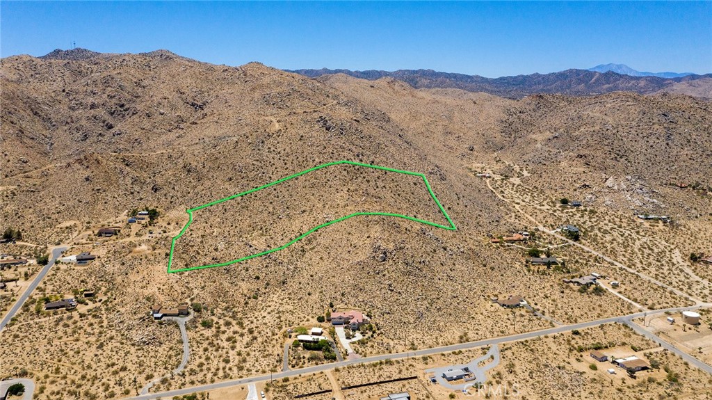 60300 Mountain Trail Property Photo 10