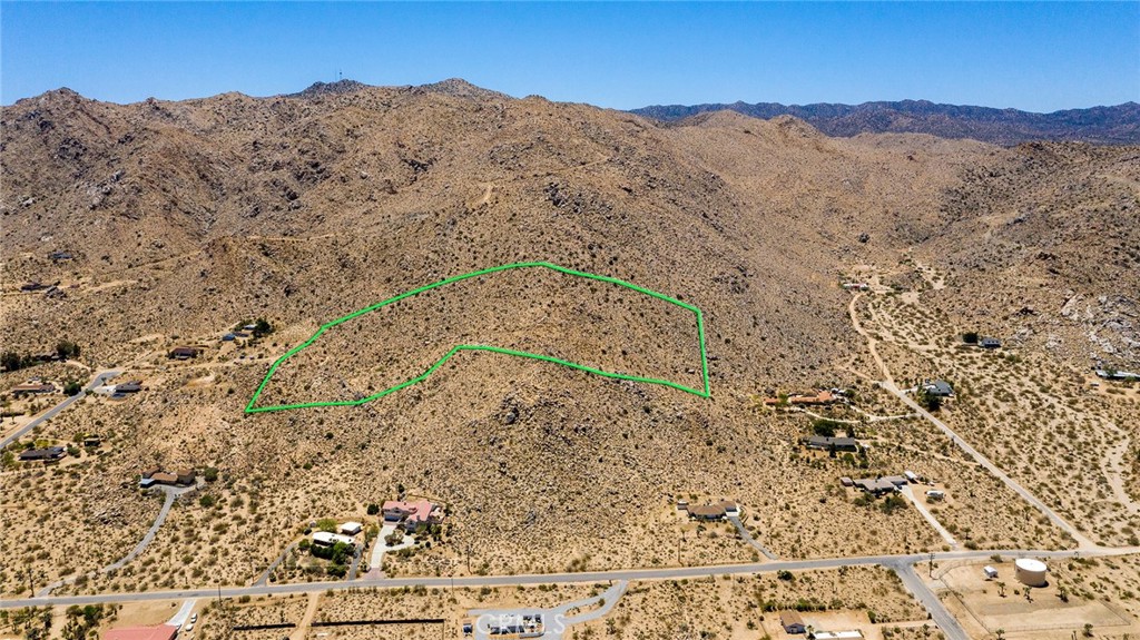 60300 Mountain Trail Property Photo 11