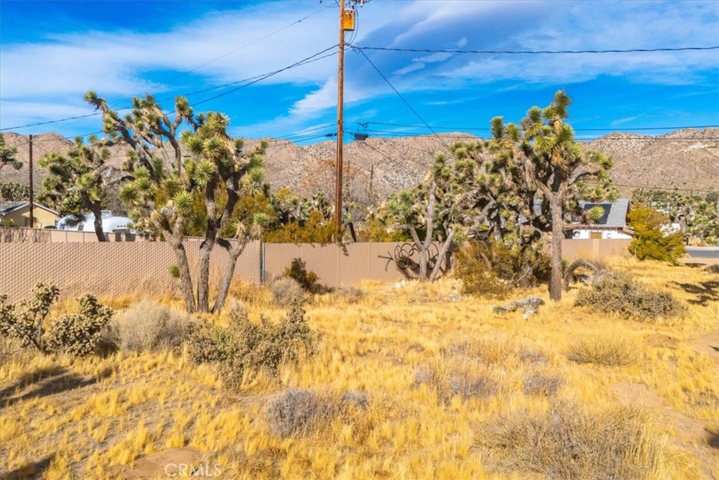 10 Santa Fe Trail Trail Property Photo 8