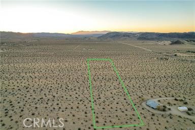 11112 Shoshone Valley Avenue Property Photo 6