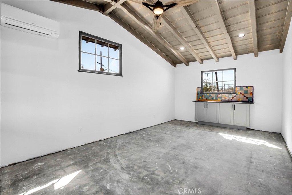 5770 Adobe Road Property Photo 15