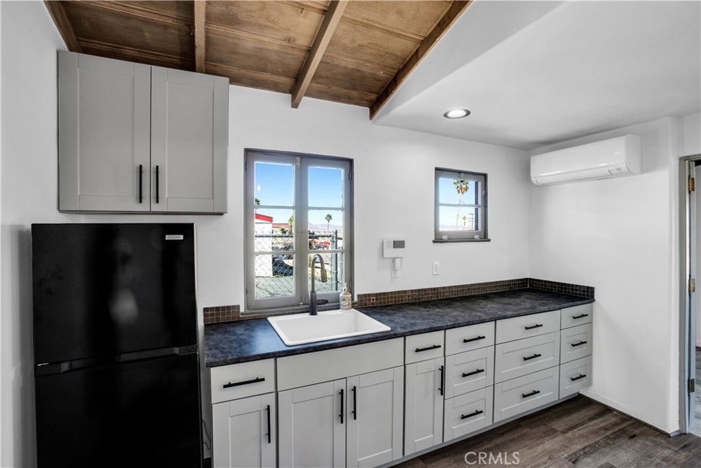 5770 Adobe Road Property Photo 17