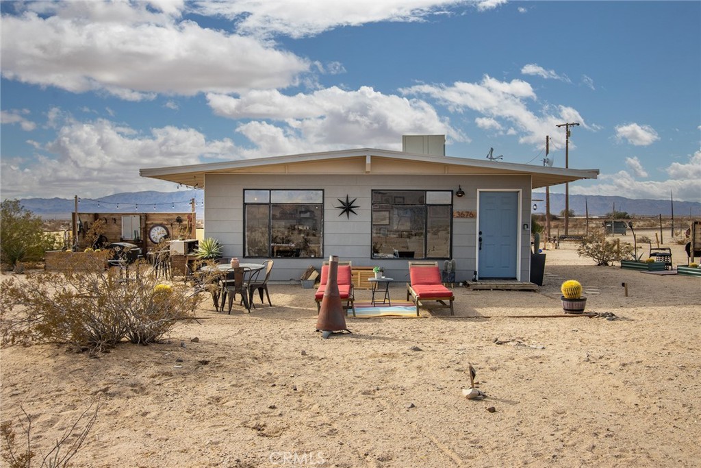 3676 Kern Road Property Photo