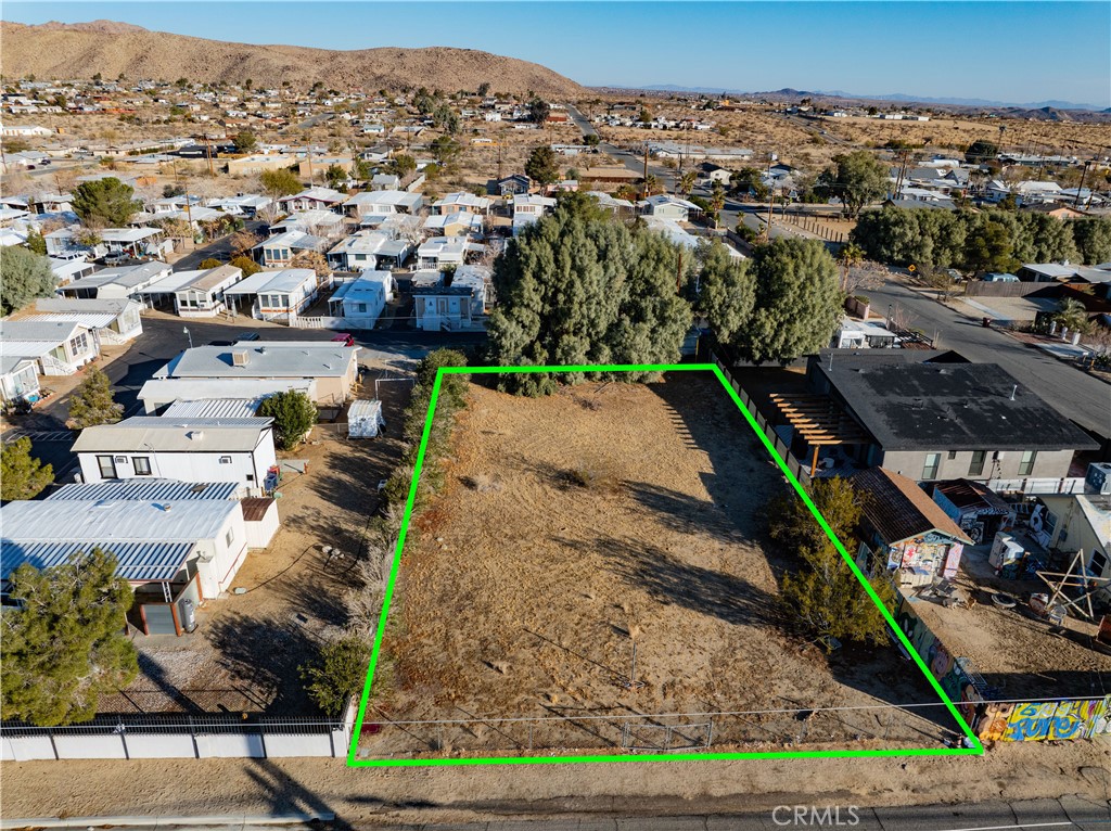 61984 Commercial Street Property Photo 1