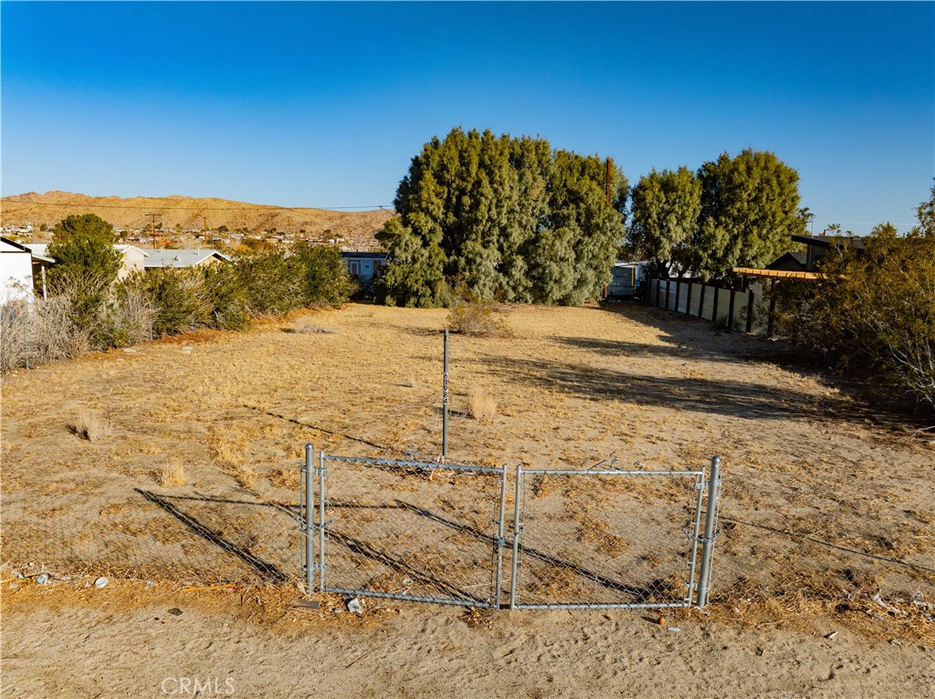 61984 Commercial Street Property Photo 2