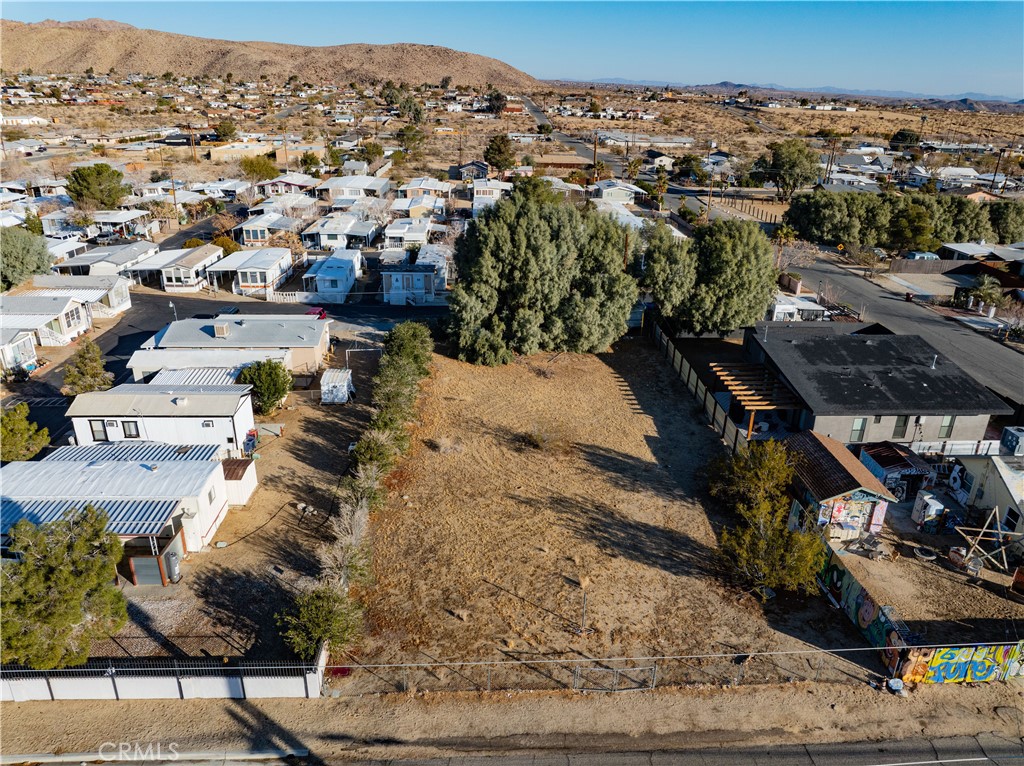 61984 Commercial Street Property Photo 3