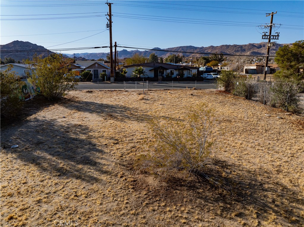 61984 Commercial Street Property Photo 4