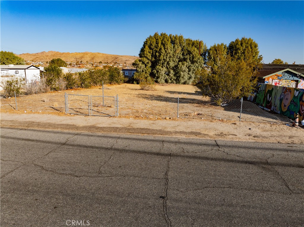 61984 Commercial Street Property Photo 6