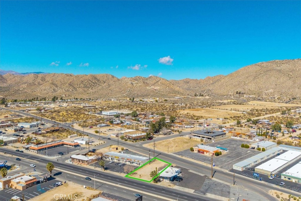 55945 Yucca Trail Property Photo 22