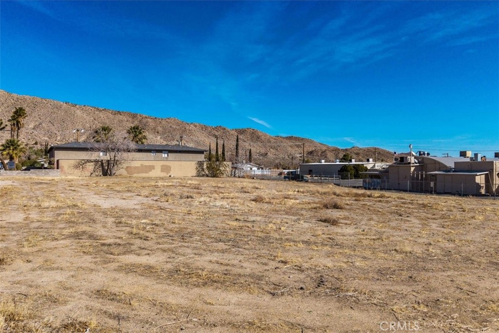 55940 Cherokee Trail Property Photo 13