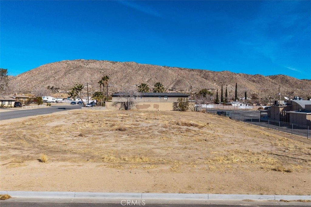 55940 Cherokee Trail Property Photo 14