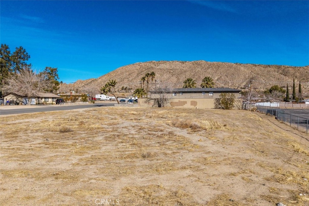 55940 Cherokee Trail Property Photo 15