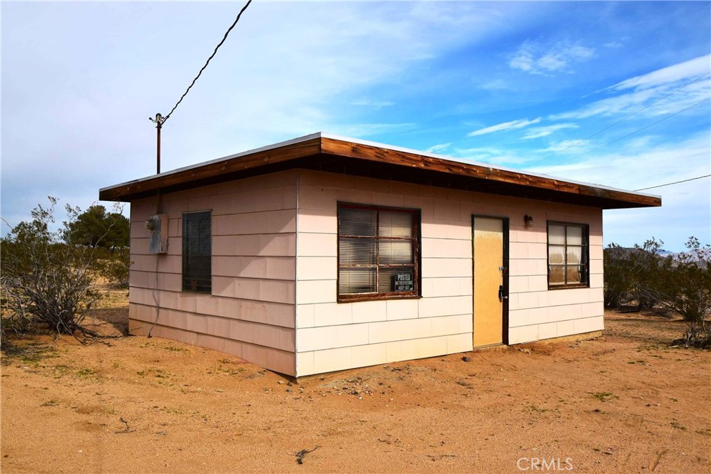 57129 Pine Street Property Photo 1