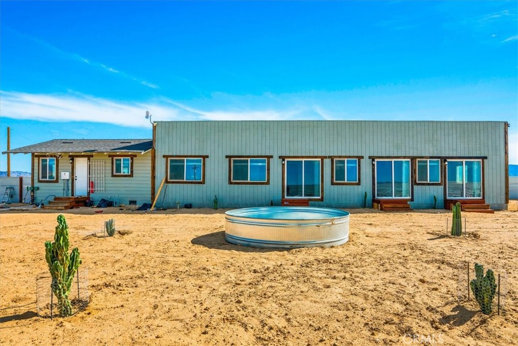 4374 Pinto Mountain Road Property Photo 1