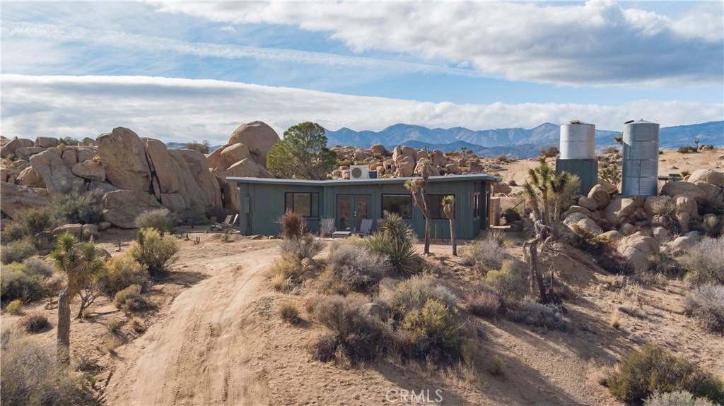 53577 Pipes Canyon Road Property Photo
