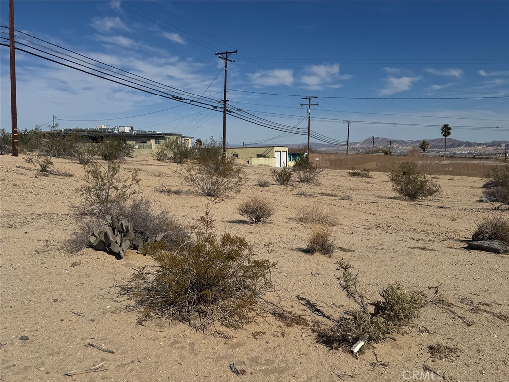 73735 Manana Drive Property Photo 4