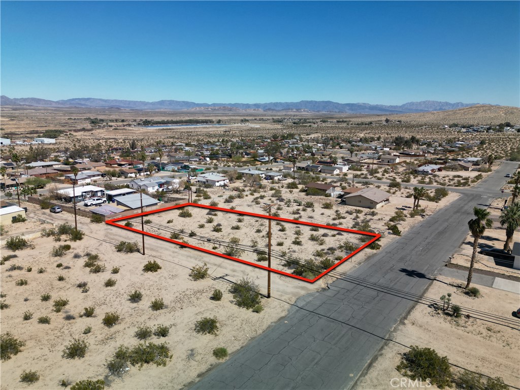 73735 Manana Drive Property Photo 10