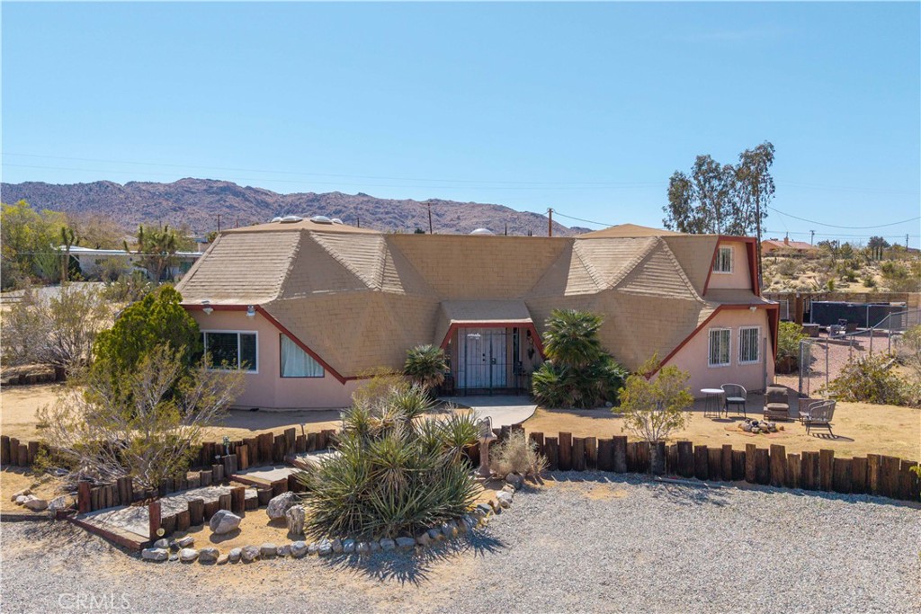 6888 Sunnyhill Road Property Photo