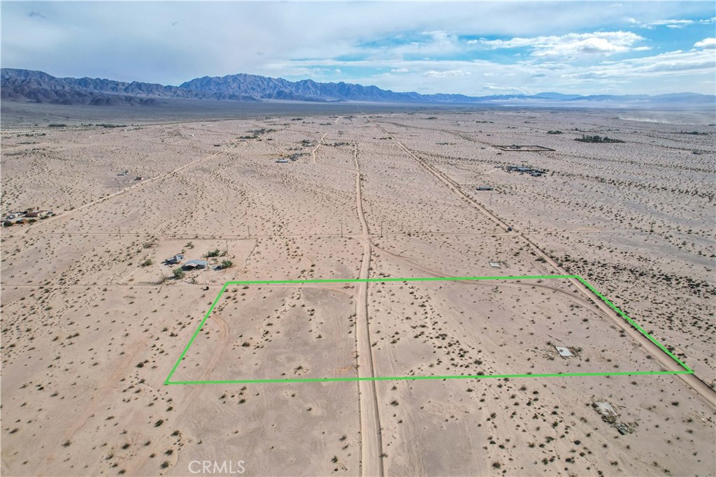 82480 Pipeline Road Property Photo