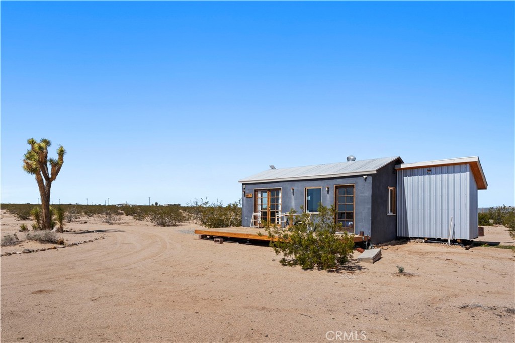 66750 Pole Line Road Property Photo 8