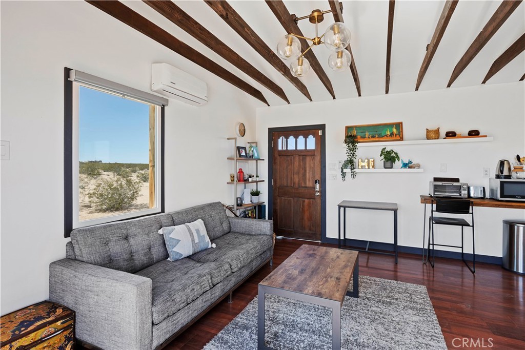 66750 Pole Line Road Property Photo 9