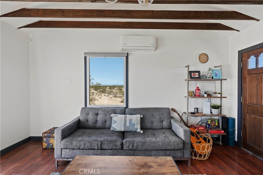 66750 Pole Line Road Property Photo 10